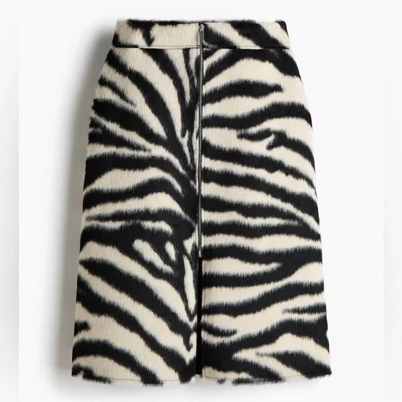 H&M ZEBRA PRINT ZIP-FRONT SKIRT - Picture 2 of 12